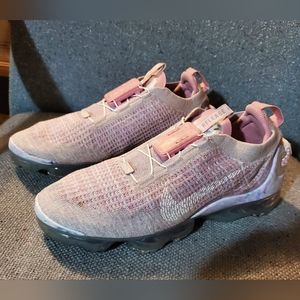 Nike Air VaporMax Flynit 2020 (Light Arctic Pink) Size 9.5 Womens/ 8 Mens